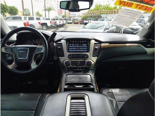 Black 2016 GMC Yukon XL Denali