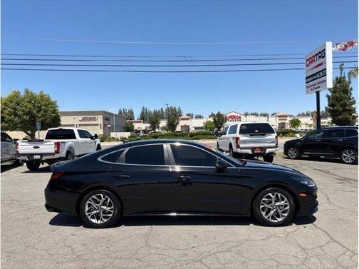 Black 2023 Hyundai SONATA SEL