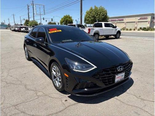 Black 2023 Hyundai SONATA SEL