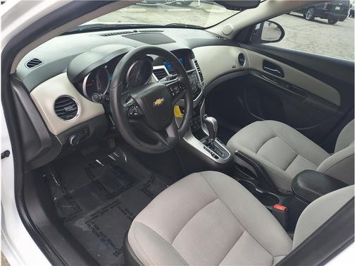 2015 Chevrolet Cruze 1LT