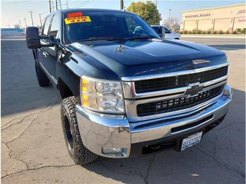 2009 Chevrolet Silverado 2500 LT H/D Crew Cab