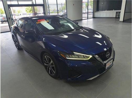 Deep Blue Pearl 2023 Nissan Maxima SV