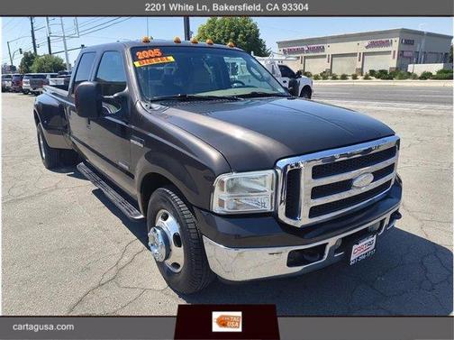Gray 2005 Ford F-350 XL