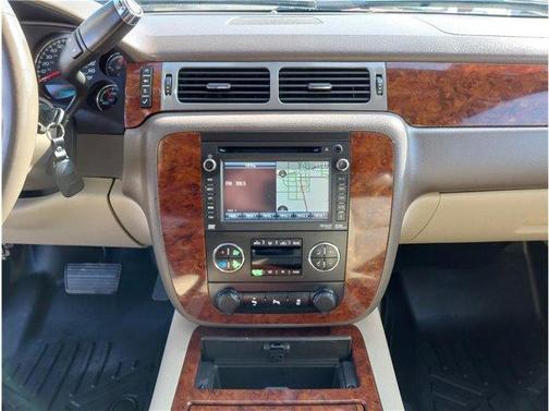 2012 Chevrolet Suburban 1500 LTZ