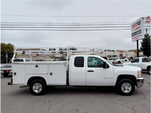 2009 Chevrolet Silverado 2500 Work Truck H/D Extended Cab