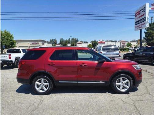Red 2018 Ford Explorer XLT