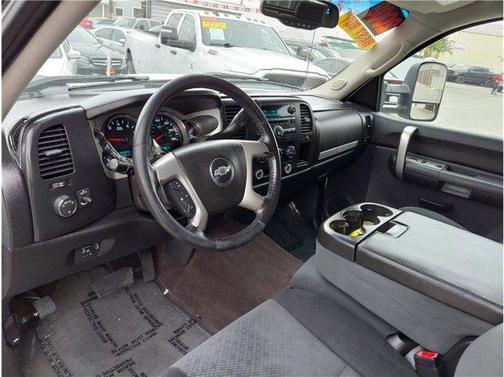 2008 Chevrolet Silverado 2500 LT H/D Crew Cab