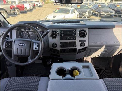 Black 2016 Ford F-350 XLT