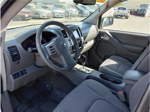 2020 Nissan Frontier SV