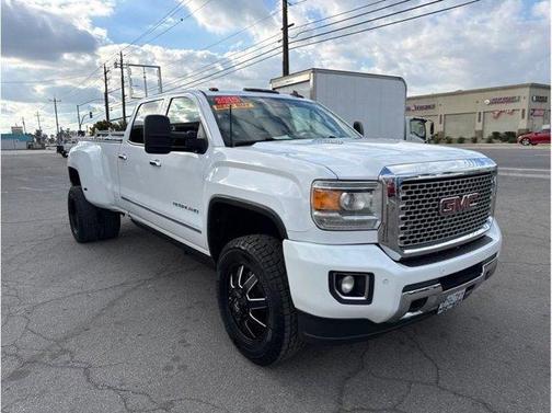 2015 GMC Sierra 3500 Denali
