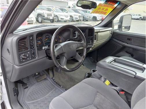 2003 Chevrolet Silverado 2500 LS H/D Extended Cab