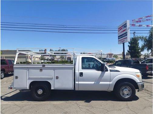 White 2013 Ford F-250 XL