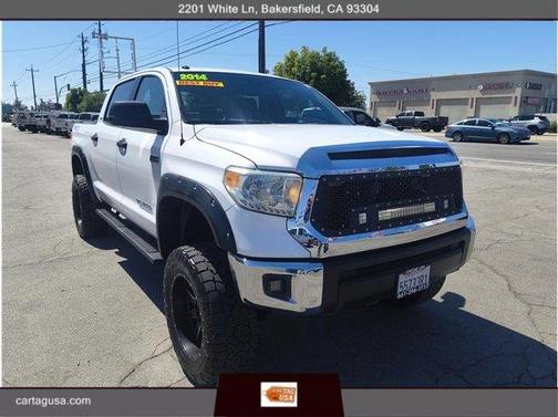 White 2014 Toyota Tundra SR5