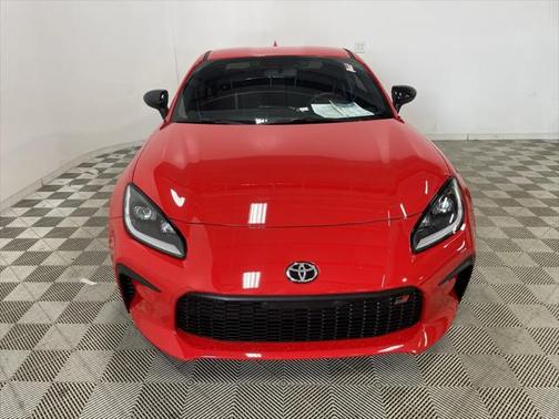 2024 Toyota GR86 Premium