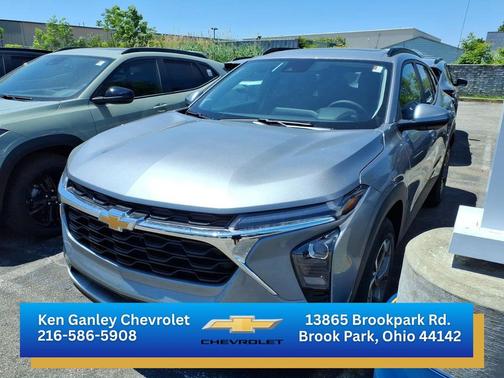 Sterling Gray Metallic 2026 Chevrolet Trax LT