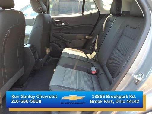 Sterling Gray Metallic 2026 Chevrolet Trax LT