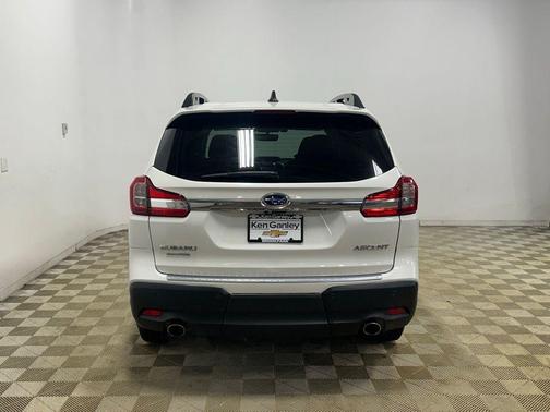 Crystal White Pearl 2019 Subaru Ascent Premium 7-Passenger