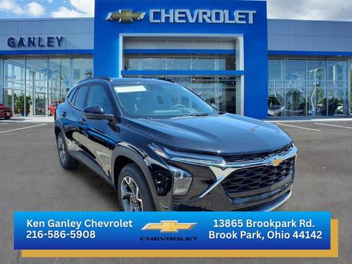 Mosaic Black Metallic 2026 Chevrolet Trax LT