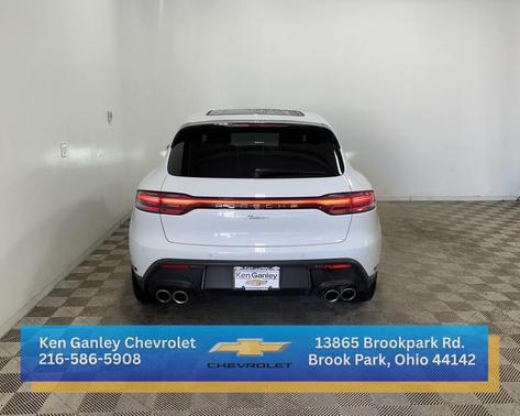 2024 Porsche Macan Base