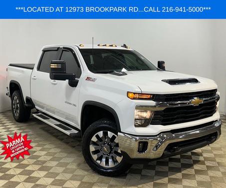 Summit White 2024 Chevrolet Silverado 2500 LT