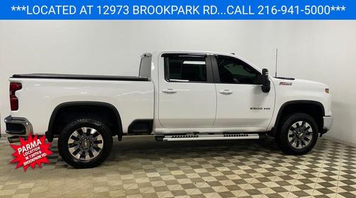 Summit White 2024 Chevrolet Silverado 2500 LT