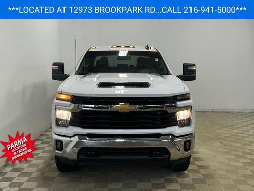Summit White 2024 Chevrolet Silverado 2500 LT