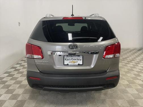 2012 Kia Sorento LX