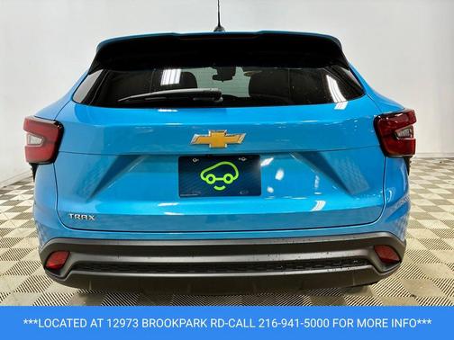 Marina Blue Metallic 2025 Chevrolet Trax LS