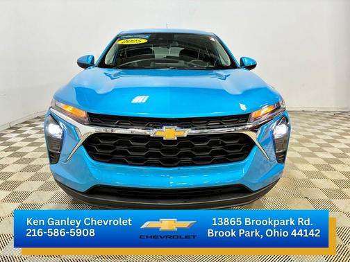 Marina Blue Metallic 2025 Chevrolet Trax LS