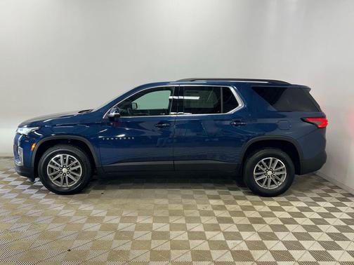 Northsky Blue Metallic 2023 Chevrolet Traverse LT Cloth