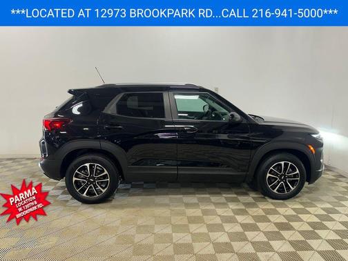 Mosaic Black Metallic 2024 Chevrolet Trailblazer LT