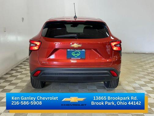Cayenne Orange Metallic 2024 Chevrolet Trax LS