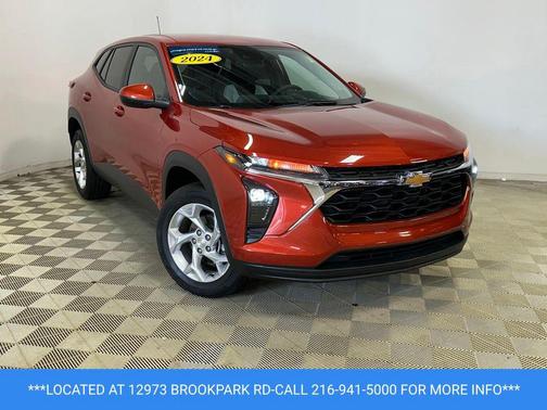 Cayenne Orange Metallic 2024 Chevrolet Trax LS