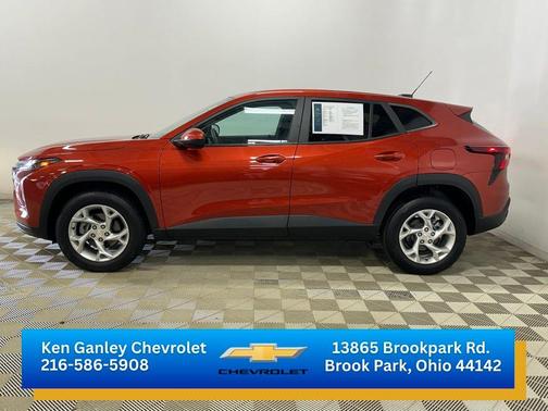 Cayenne Orange Metallic 2024 Chevrolet Trax LS