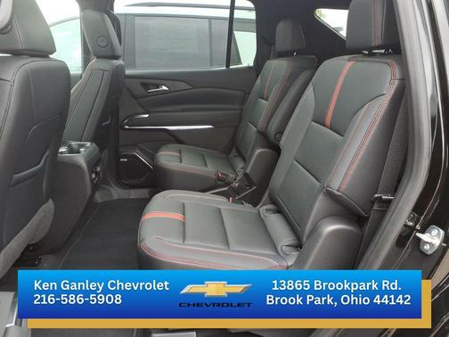 Mosaic Black Metallic 2026 Chevrolet Traverse RS