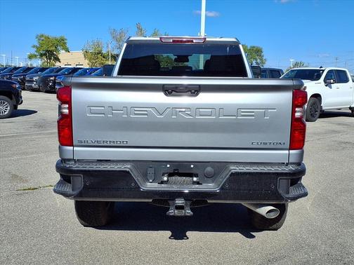 2026 Chevrolet Silverado 2500 Custom