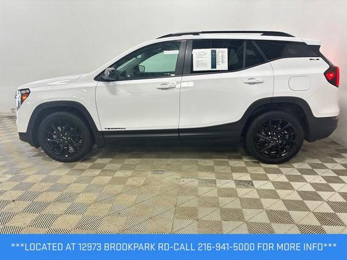 Summit White 2023 GMC Terrain SLE