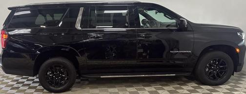 2022 Chevrolet Suburban LT