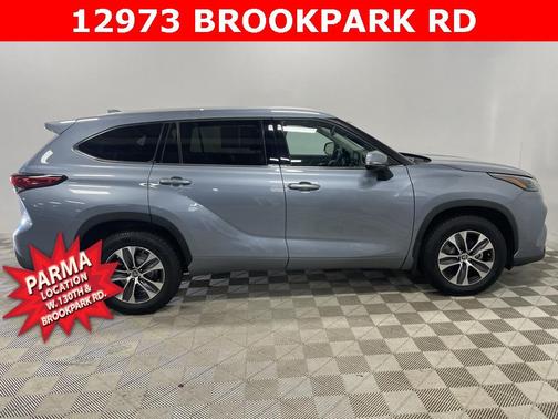 2022 Toyota Highlander XLE