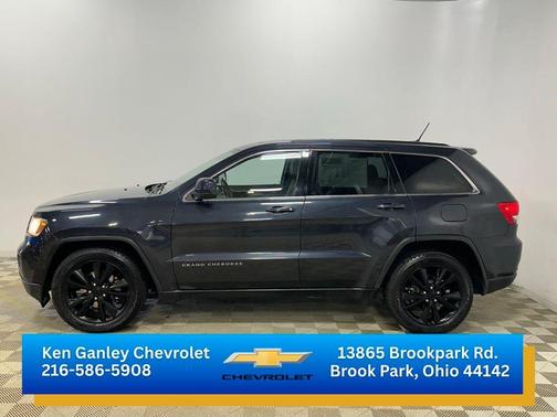 Maximum Steel Metallic Clearcoat 2012 Jeep Grand Cherokee Laredo