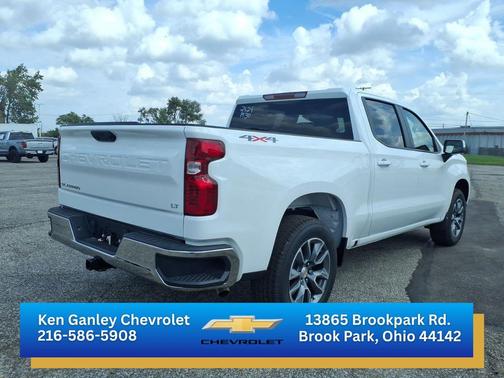 Summit White 2026 Chevrolet Silverado 1500 LT