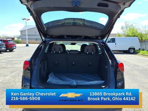 Mosaic Black Metallic 2027 Chevrolet Bolt RS FWD