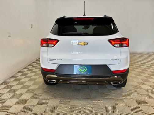 Summit White 2023 Chevrolet Trailblazer ACTIV