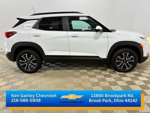 Summit White 2023 Chevrolet Trailblazer ACTIV