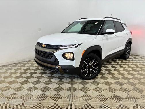 Summit White 2023 Chevrolet Trailblazer ACTIV