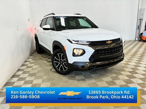 Summit White 2023 Chevrolet Trailblazer ACTIV