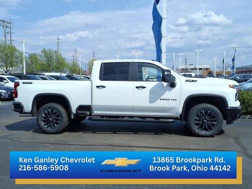 Summit White 2026 Chevrolet Silverado 2500 LT