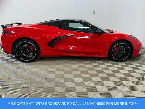 Torch Red 2021 Chevrolet Corvette Stingray w/2LT