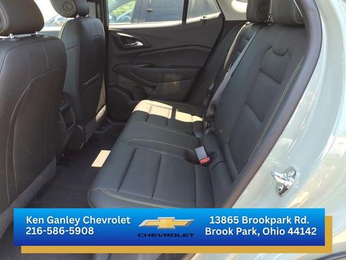 Cacti Green 2026 Chevrolet Trax FWD ACTIV