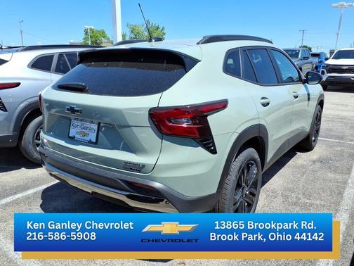 Cacti Green 2026 Chevrolet Trax FWD ACTIV